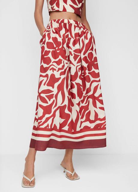 Imagen - Falda de vuelo estampada de Mango, 35,99 euros.