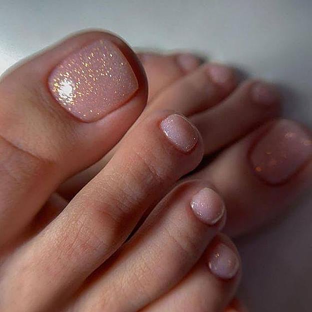 Pedicura con glitter