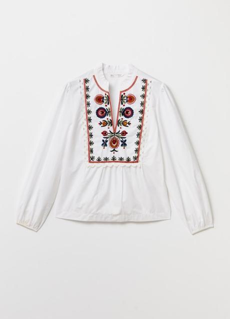 Imagen - Blusa con bordados de Sfera (25,99 euros)