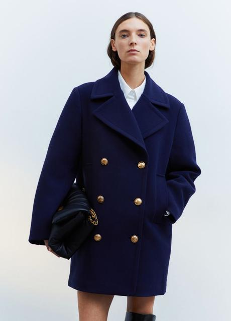 Imagen - Chaqueta azul marino de H&M (69,99 euros)