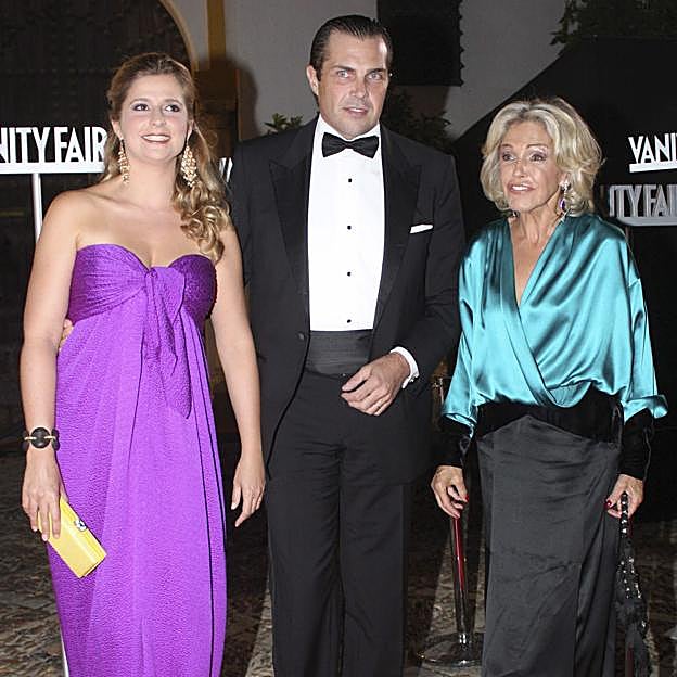 Beatriz de Orléans con su hijo Carlos Felipe y su primera mujer, Diana Alvares Pereira de Melo.