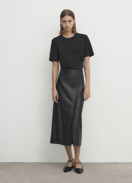 Imagen - Falda de piel negra de Massimo Dutti (199 euros)