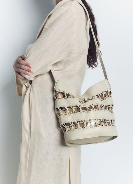 Imagen - Bolso blanco de Zara (149 euros)