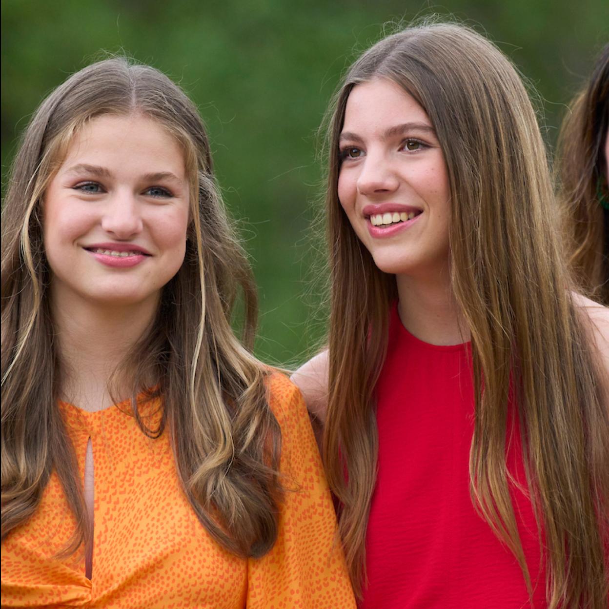 La princesa Leonor cumplirá 18 años el próximo 31 de octubre. Su hermana, la infanta Sofía cumplió 16 el pasado mes de abril 