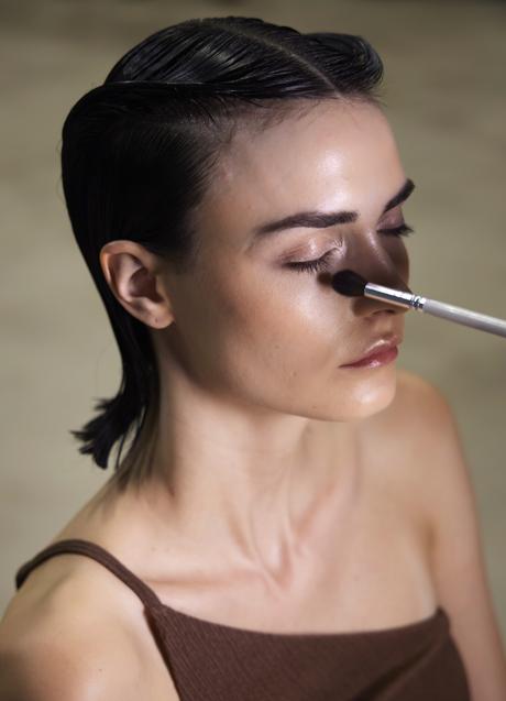 Imagen - Maquillaje en tonos tierra. Foto: Launchmetrics Spotlight.