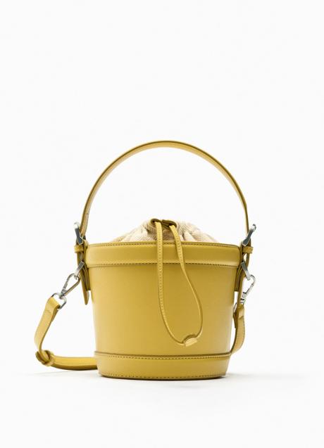 Imagen - Bolso bandolera amarillo, 25,95 euros.