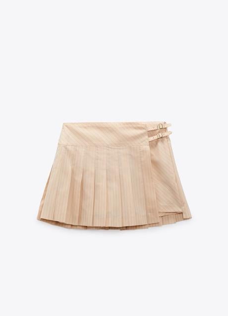 Imagen - Falda con raya diplomática de Zara (25,99 euros)