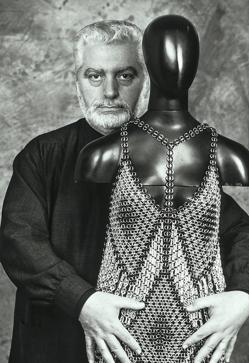 Imagen secundaria 2 - Sobre estas líneas, el Museo Balenciaga, consagrado al hijo más ilustre de Guetaria. Debajo, una panorámica de Pasaia, lugar de nacimiento de Paco Rabanne