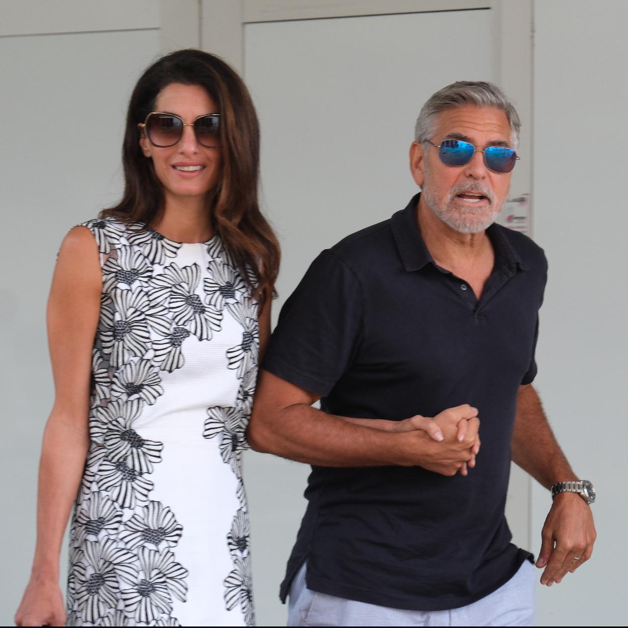 Amal Cloney y Geroge Clooney en Venecia.