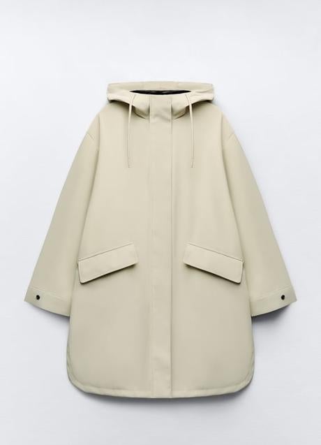 Imagen - La chaqueta para la lluvia de Zara.