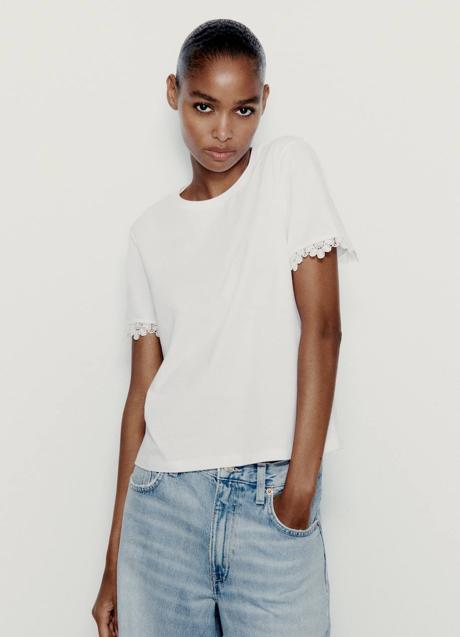 Imagen - Camiseta básica con detalle de puntilla