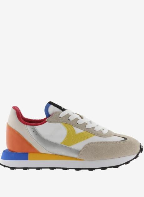 Imagen - Zapatillas Galaxia de Victoria, 69,90 euros.