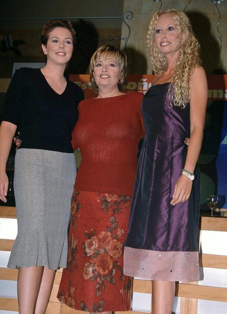 Imagen - María Teresa Campos fichó para su programa a varias hijas de famosas. Aquí la vemos con Rocío Carrasco y Lara Dibildos. (Foto: GTRES) 