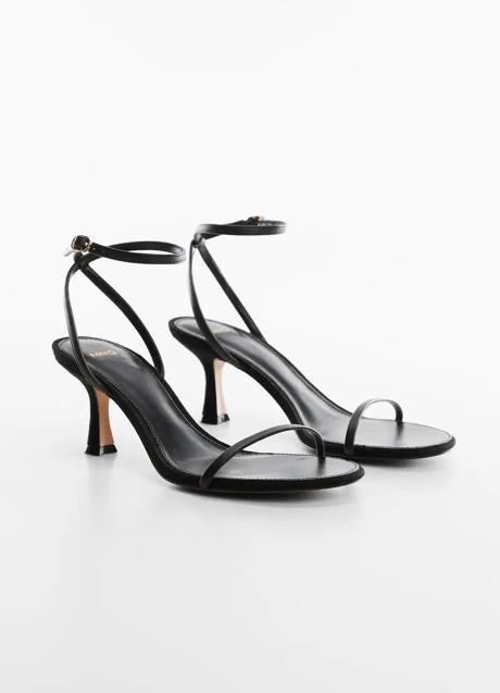 Imagen - Sandalias negras de Mango (35,99 euros)