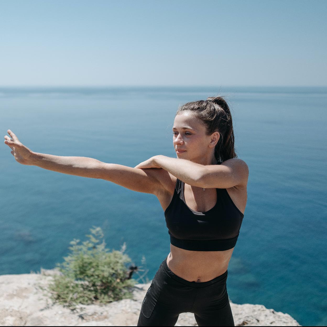 Mujer con ropa deportiva