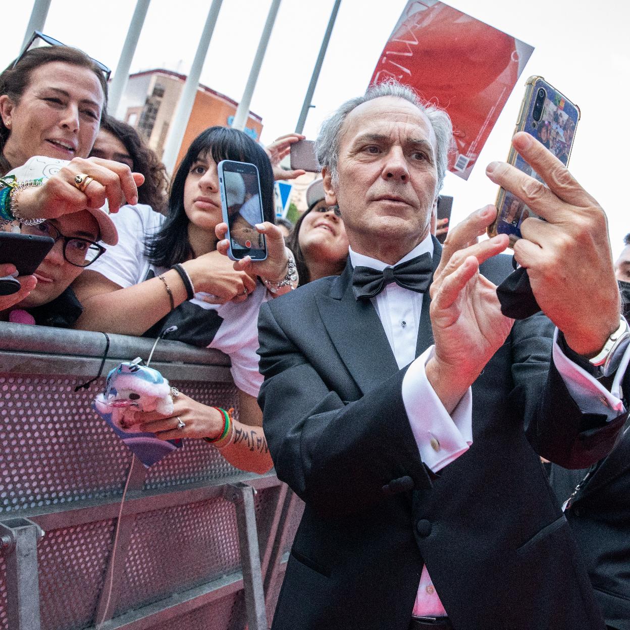 La presencia de José Coronado en cualquier festival o alfombra roja continúa levantando pasiones. 