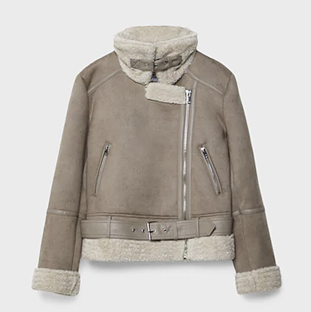 La cazadora de Stradivarius.