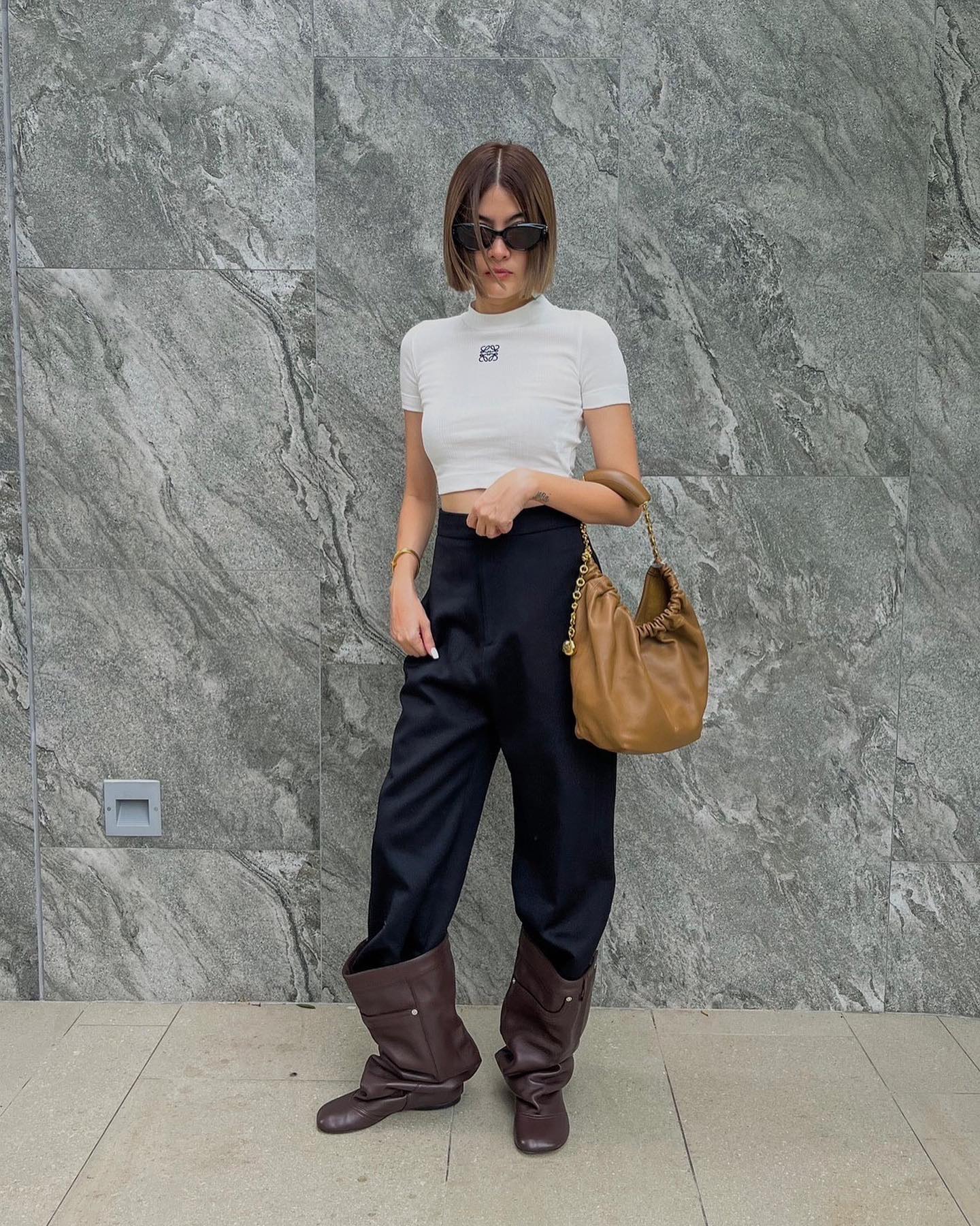 Imagen secundaria 2 - Alexandra Pereira y otras influencers con el bolso de Loewe.