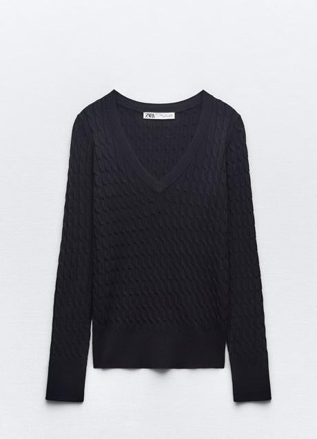 Imagen - Jersey con ochos en color azul marino Zara (25,90 euros)