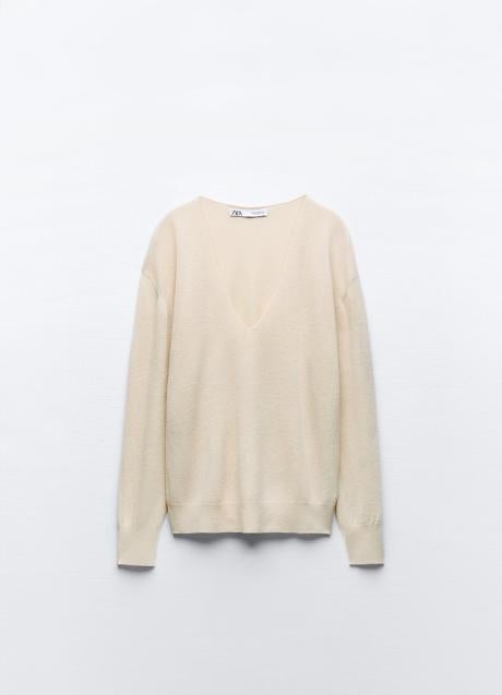 Imagen - Jersey de pico de Zara (39,99 euros)