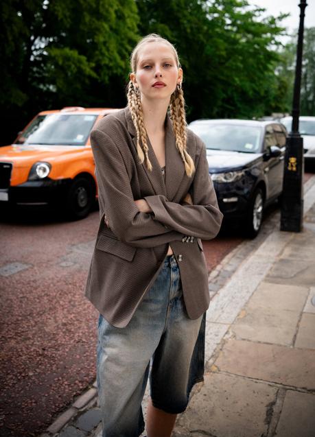 Imagen - Americana con estampado de pata de gallo de Stradivarius (39,99 euros)