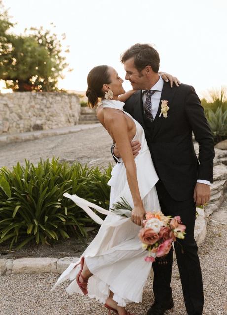 Imagen - Sofía con vestido de Juan Vidal y zapatos de tacón de Zara. Foto: @annasansixtophoto