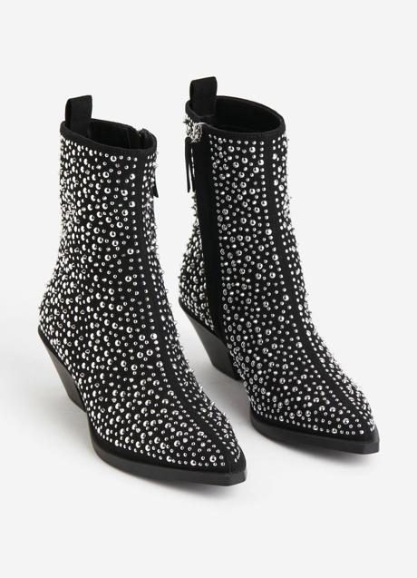 Imagen - Botines con tachuelas metálicas