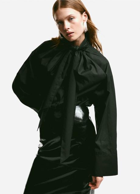 Imagen - Blusa con lazada al cuello oversize