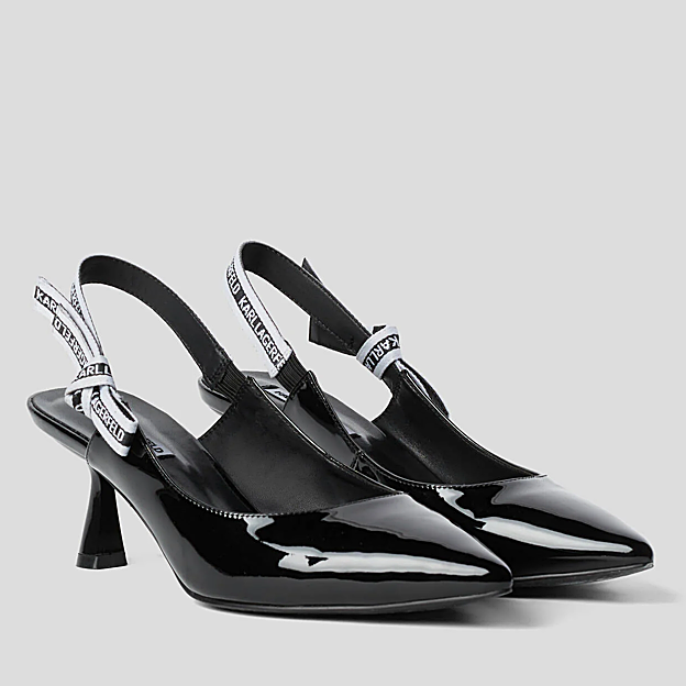 Los zapatos de Karl Lagerfeld.