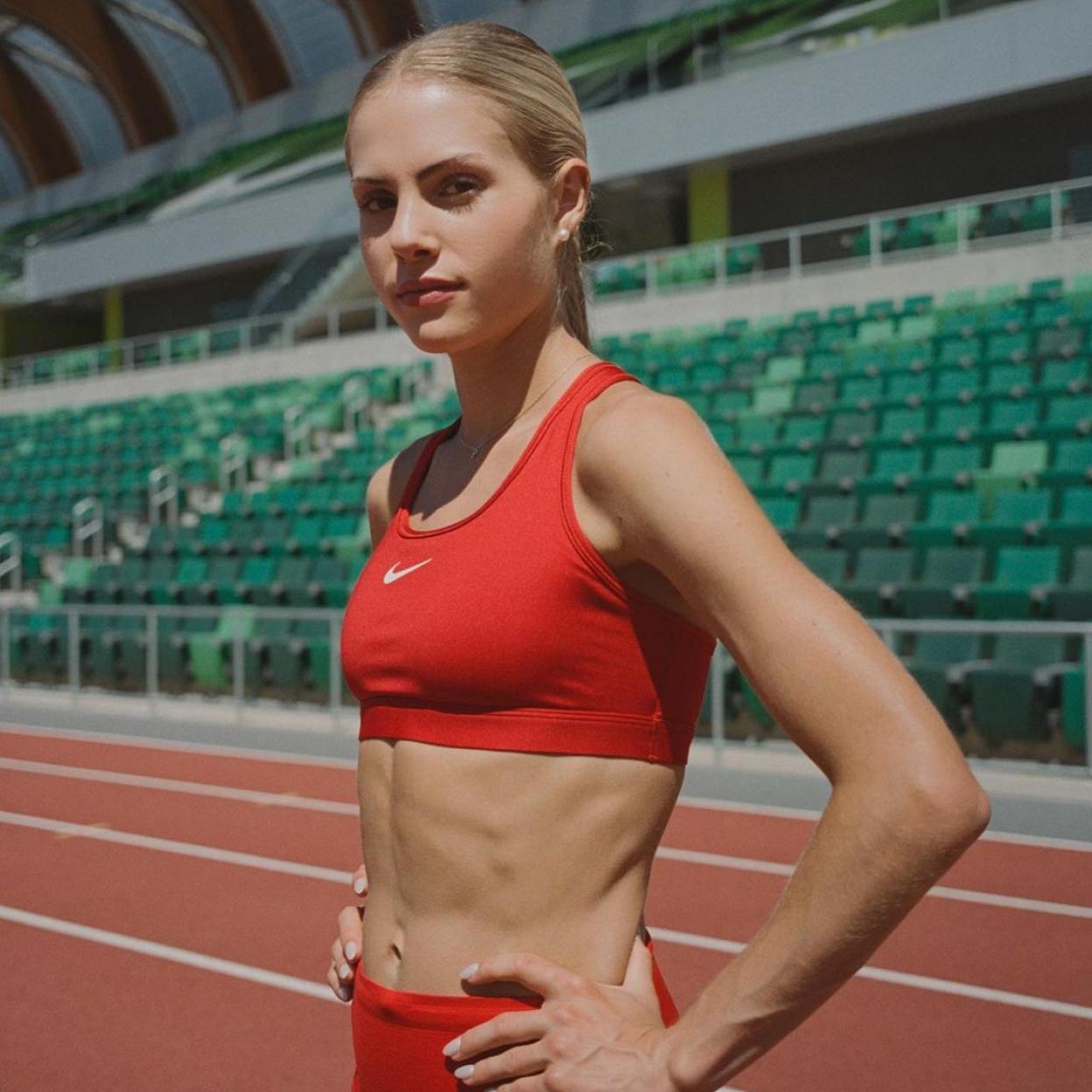 La ganadora de los 5.000 metros Parker Valby. 