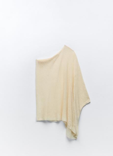 Imagen - Capa de punto fino en beige de Zara. Foto: Zara.