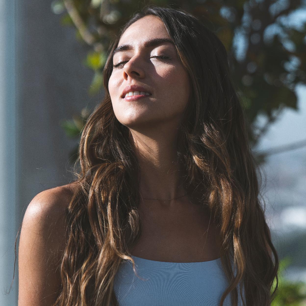 Mujer con ropa deportiva