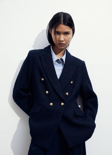 Imagen - Blazer cruzada con botones dorados