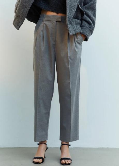 Imagen - Pantalones de traje de H&M, 25,99 euros.