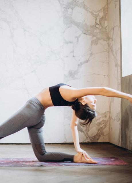 Imagen - Mujer haciendo yoga/PEXELS