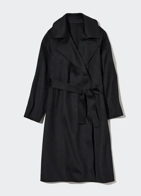 Imagen - Abrigo negro de paño de Uniqlo, 129,90 euros.