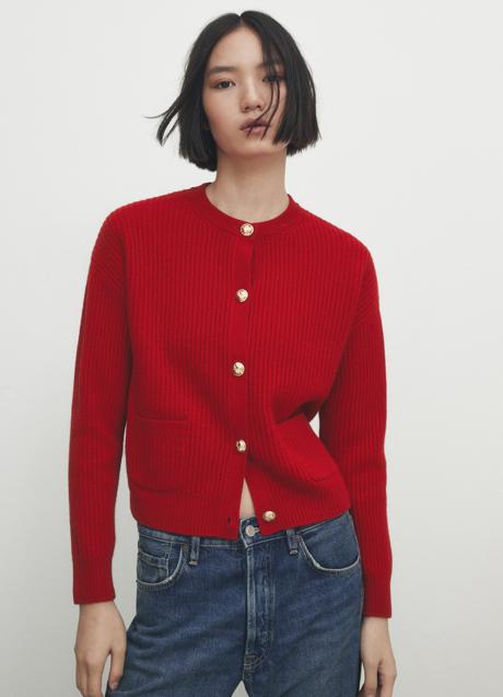 Imagen - Cárdigan rojo de Massimo Dutti (69,99 euros)