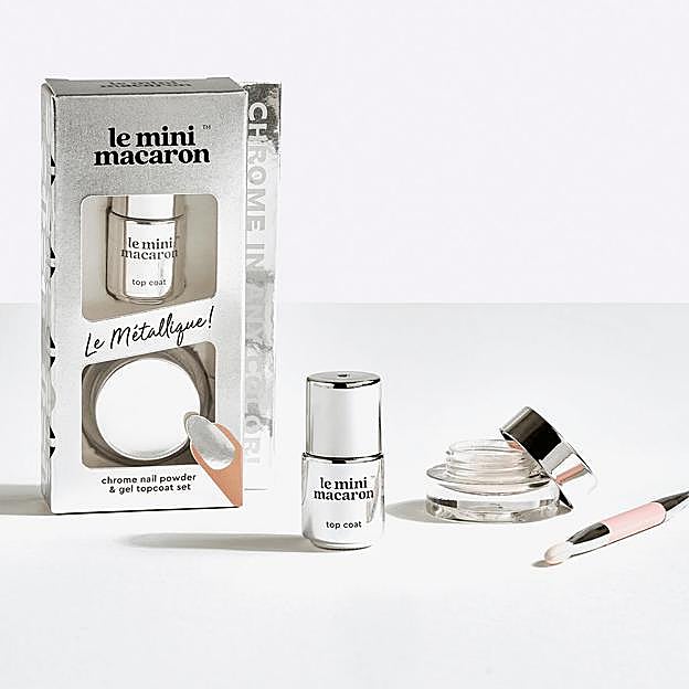 Esmalte de uñas metalizado y efecto espejo de Le Mini Macaron (16 euros).