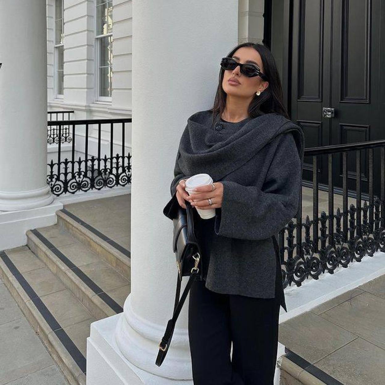 La influencer lleva una chaqueta de punto de Zara viral