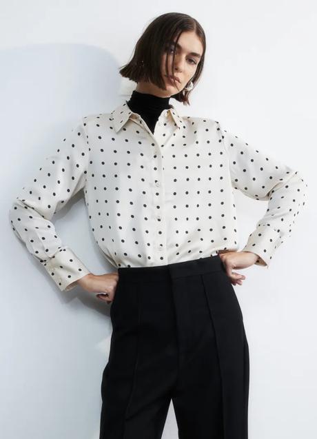 Imagen - Blusa con estampado de lunares de H&M (19,99 euros)