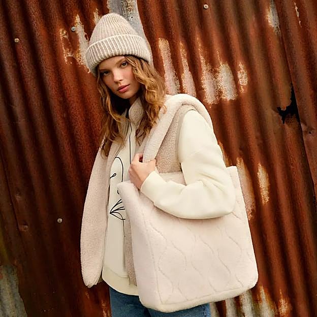 Los 10 favoritos de la semana de Primark: vestidos negros de ensueño, camisas preciosas y muchos looks de otoño espectaculares