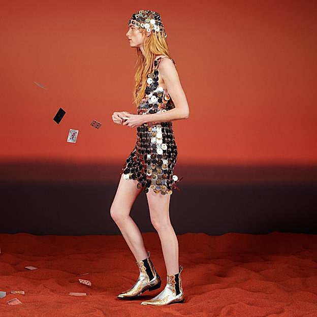 Vestido y sombrero con lentejuelas de la colección Rabanne H&M