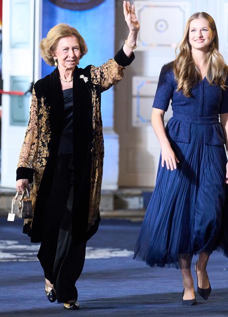 Imagen - La reina Sofía y la princesa Leonor. / LIMITED PICTURES