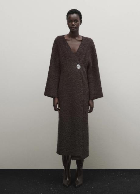 Imagen - Abrigo marrón de bouclé de Massimo Dutti (399 euros)