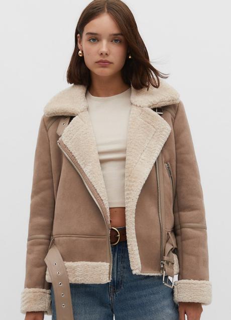 Imagen - Cazadora de ante de Stradivarius (55,99 euros)