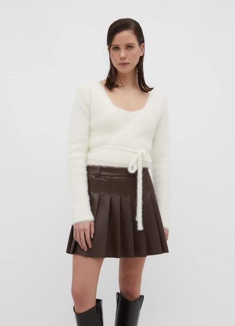 Imagen - Chaqueta efecto pelo de Stradivarius (22,99 euros)