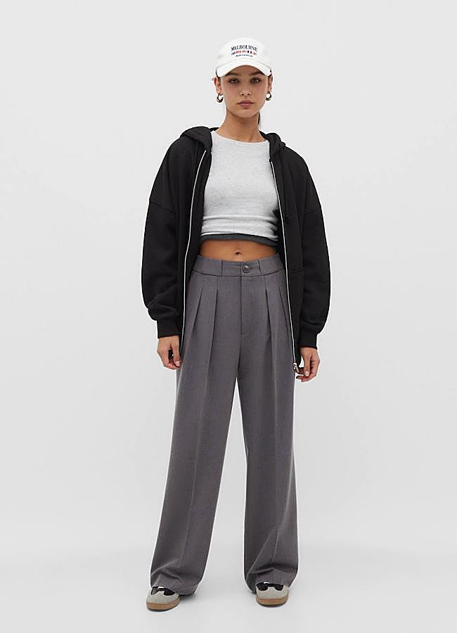 Imagen - Pantalones grises con pinzas