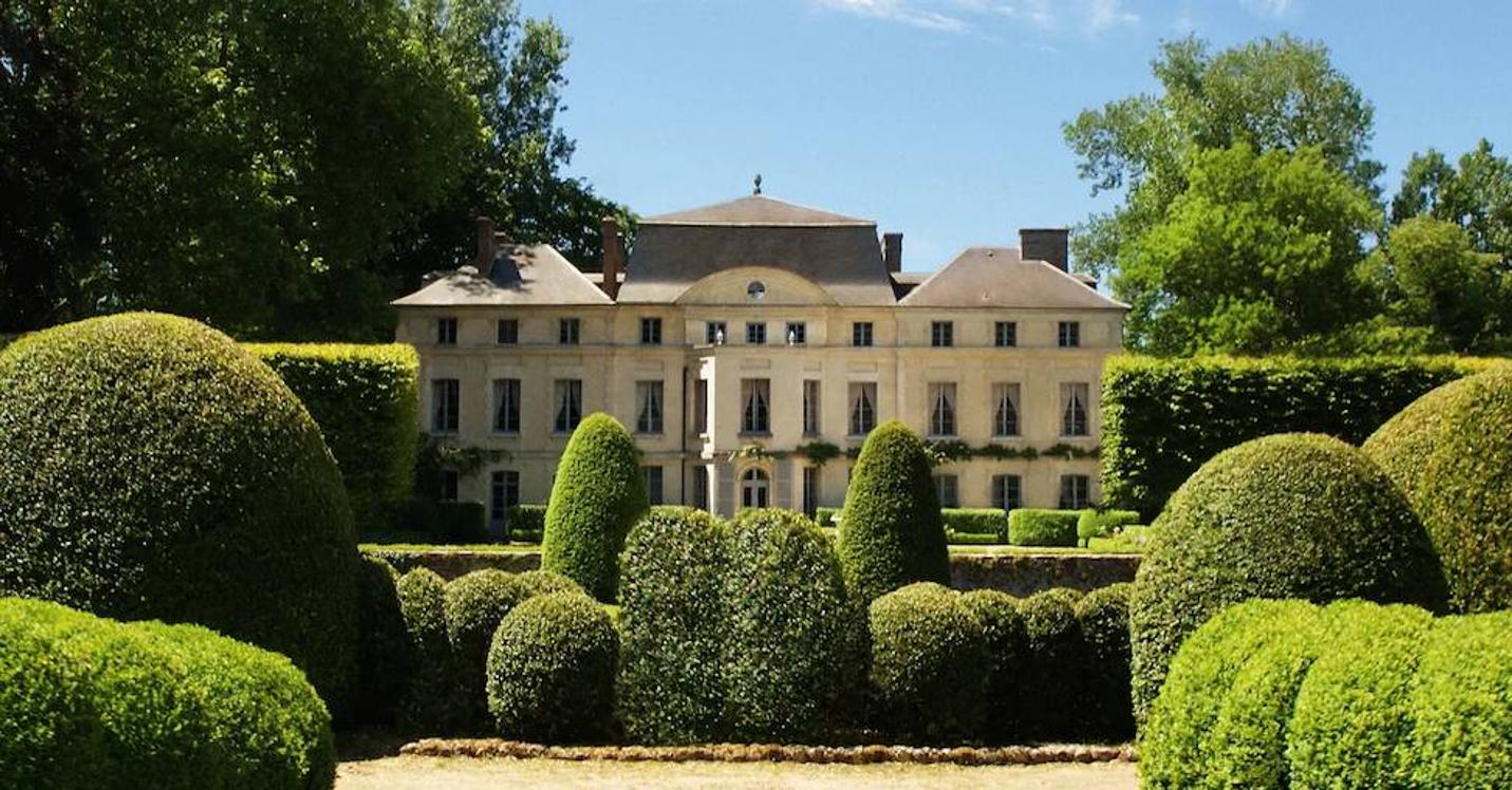 Impresionante mansión de Catherine Deneuve