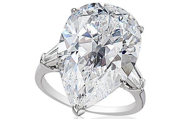 Anillo de Harry Winston.