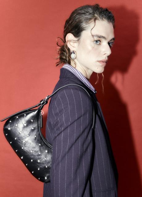 Imagen - Bolso con brillos de Sfera (25,99 euros)